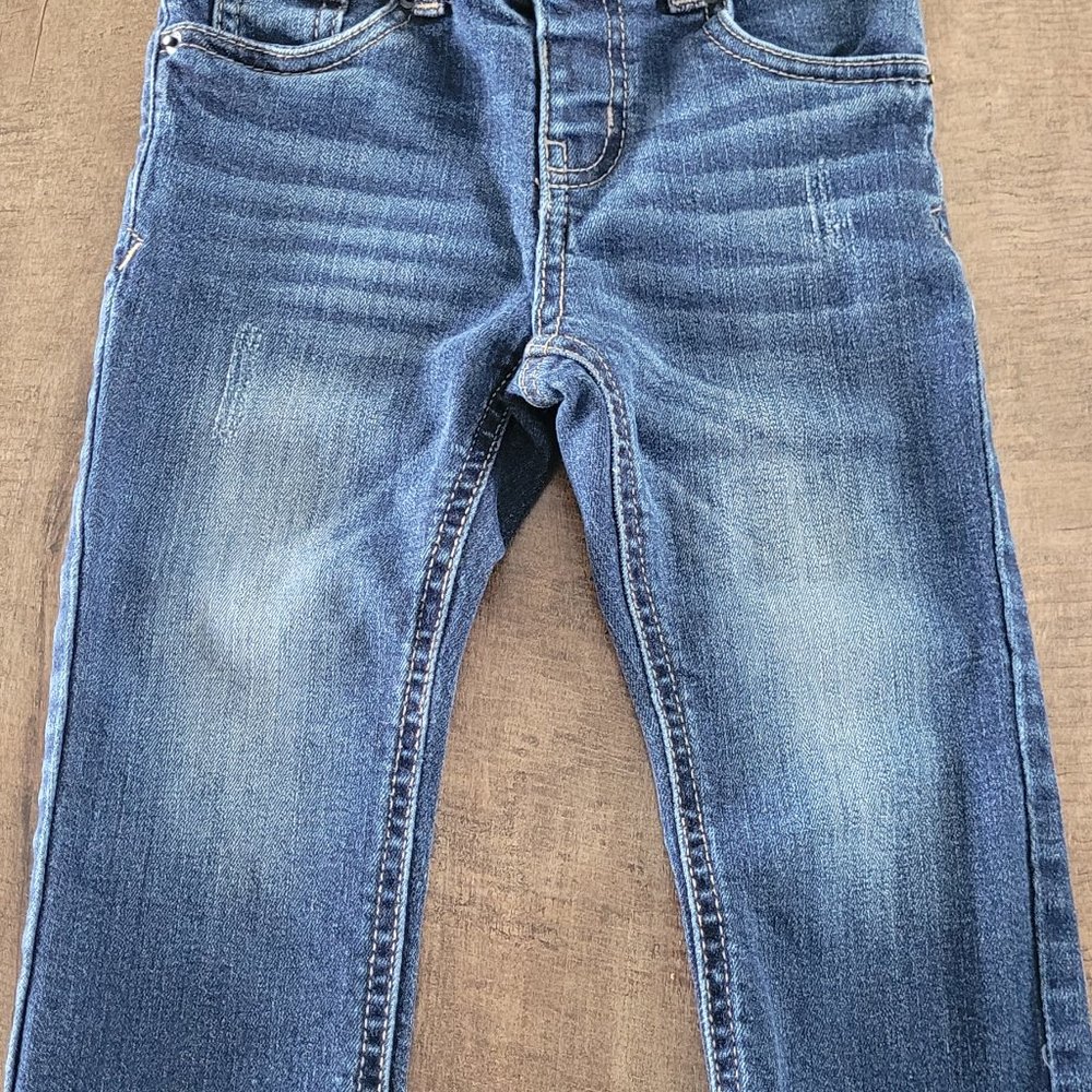 Boys carhartt tank and jeans - Picture 4 of 4